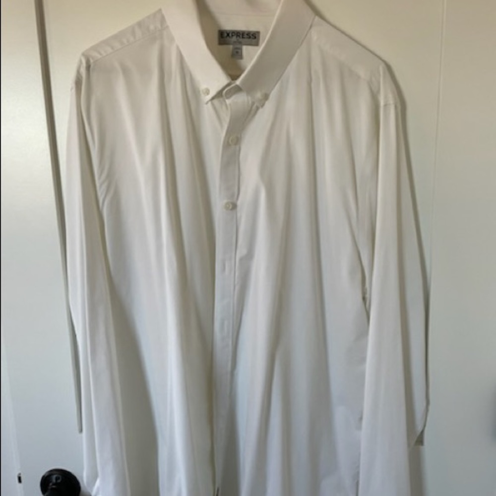 Express men’s fitted button down
